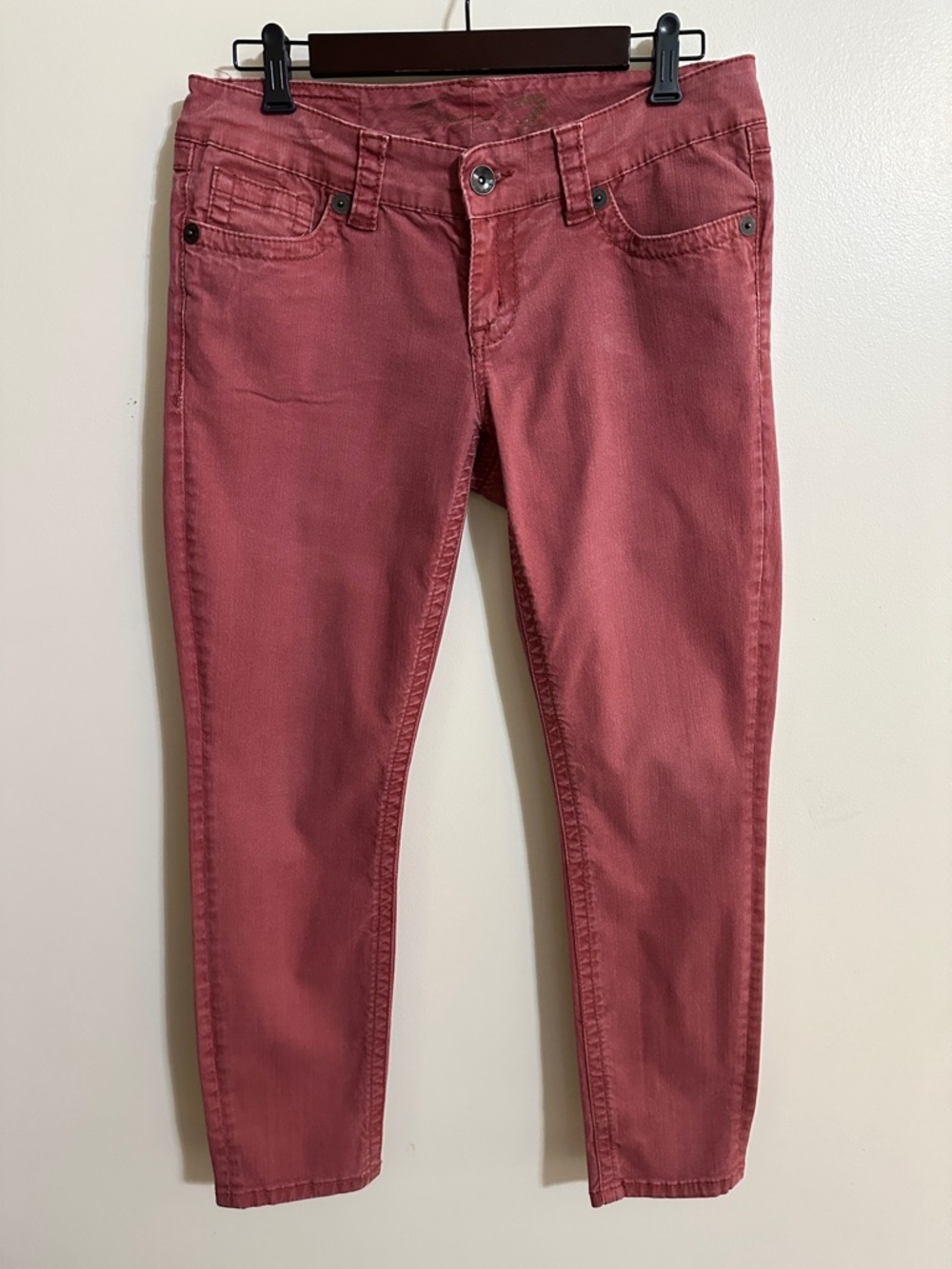 Seven7 Women's Low-Rise Skinny Jeans in Dusty Rose Distressed